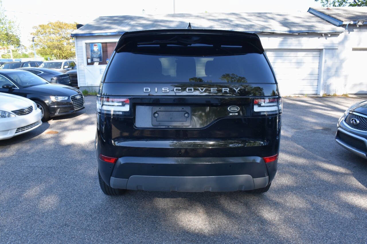Used 2019 Land Rover Discovery SE AWD/4WD image 4