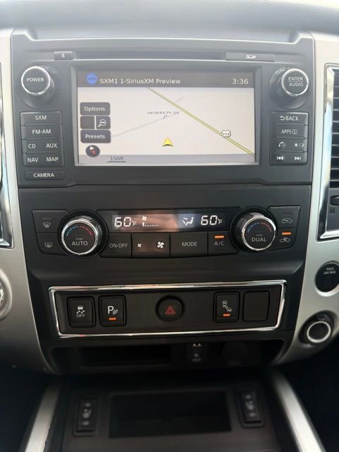 Used 2018 Nissan Titan SV w/ SV Convenience Package image 12