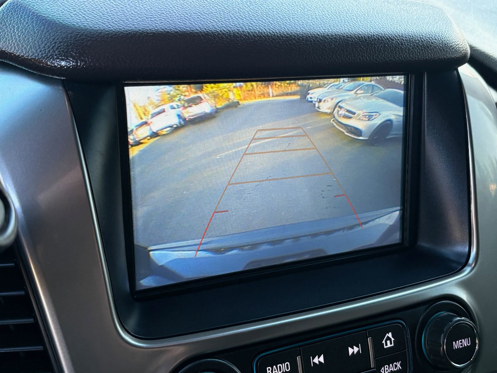 Used 2018 Chevrolet Suburban LT image 38