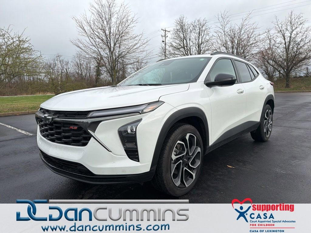 Used 2025 Chevrolet Trax RS w/ Sunroof Package