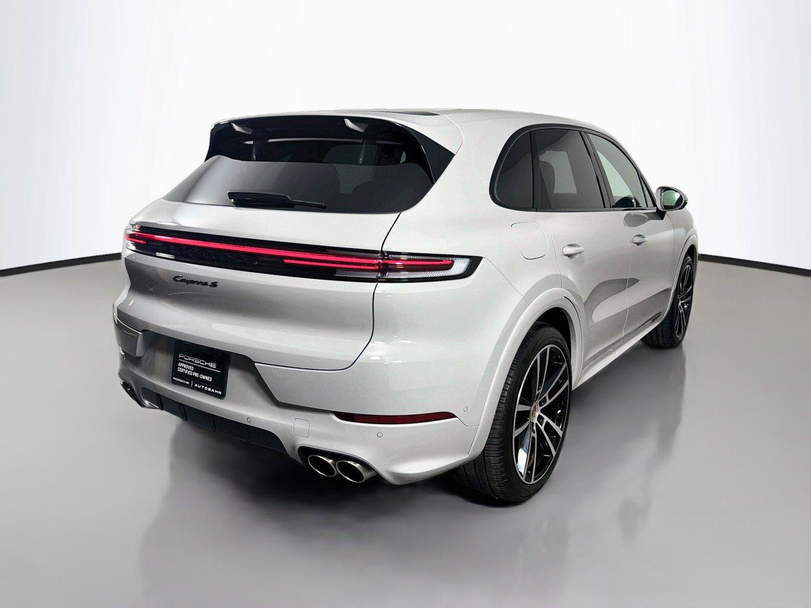 Certified 2026 Porsche Cayenne S AWD/4WD image 7