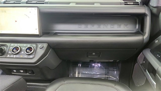 Used 2022 Land Rover Defender 90 X image 31