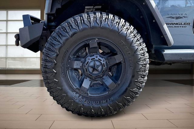 Used 2015 Jeep Wrangler Unlimited Sahara w/ Max Tow Package image 9