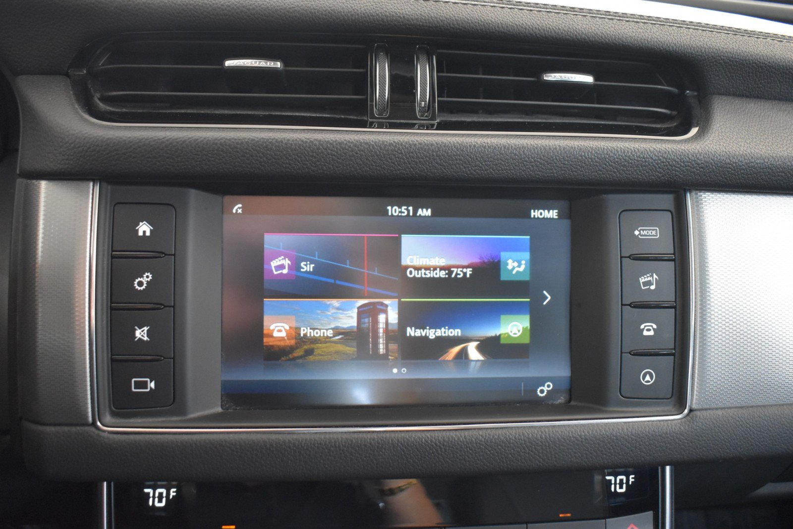 Used 2018 Jaguar XF AWD image 13