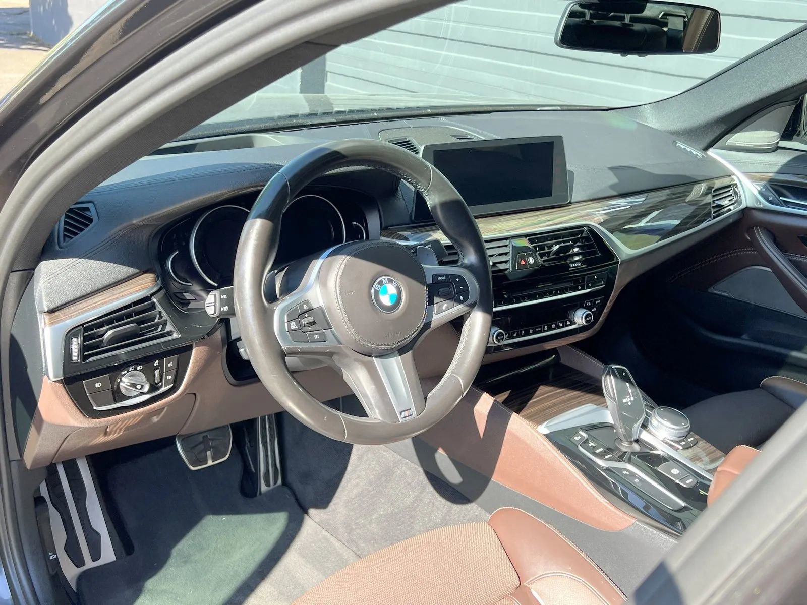Used 2017 BMW 540i RWD image 8