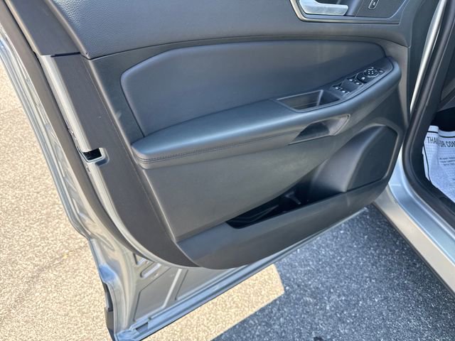 Used 2023 Ford Edge SE w/ Black Appearance Package AWD/4WD image 10