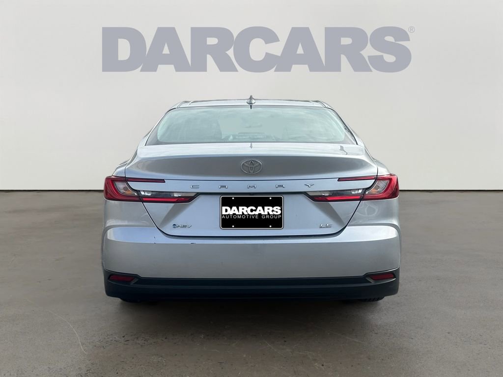 Used 2025 Toyota Camry LE FWD image 6