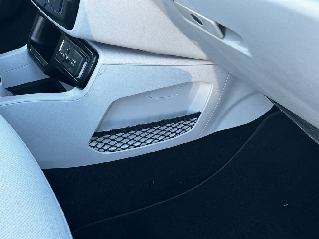 Used 2021 Jeep Renegade Latitude image 38