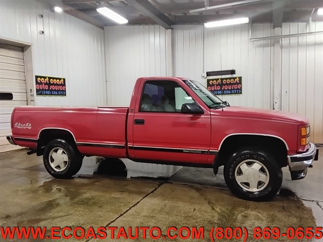 Used 1998 GMC Sierra 1500 4x4 Regular Cab w/ Marketing Option Pkg 3 image 2