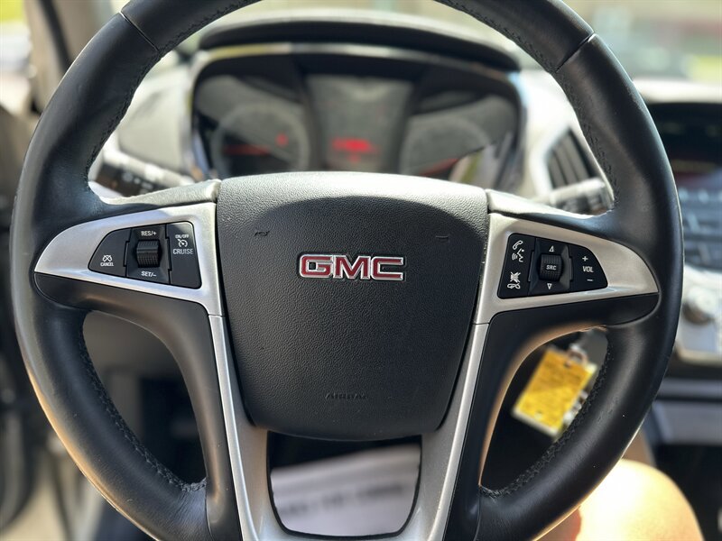 Used 2013 GMC Terrain SLT FWD image 16