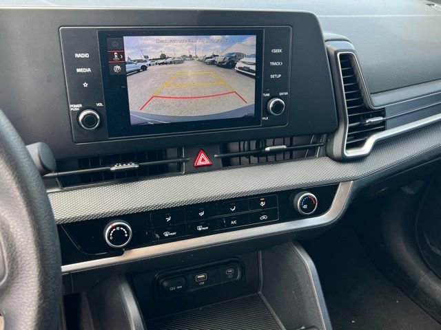 Certified 2025 Kia Sportage LX AWD/4WD image 24