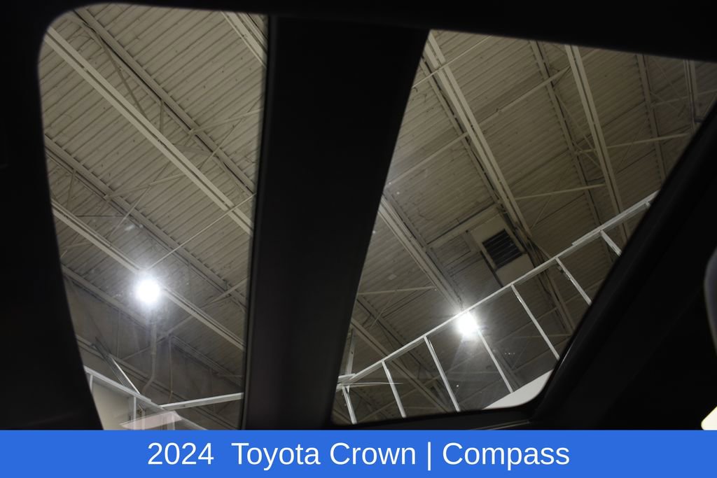 Used 2024 Toyota Crown AWD/4WD image 25