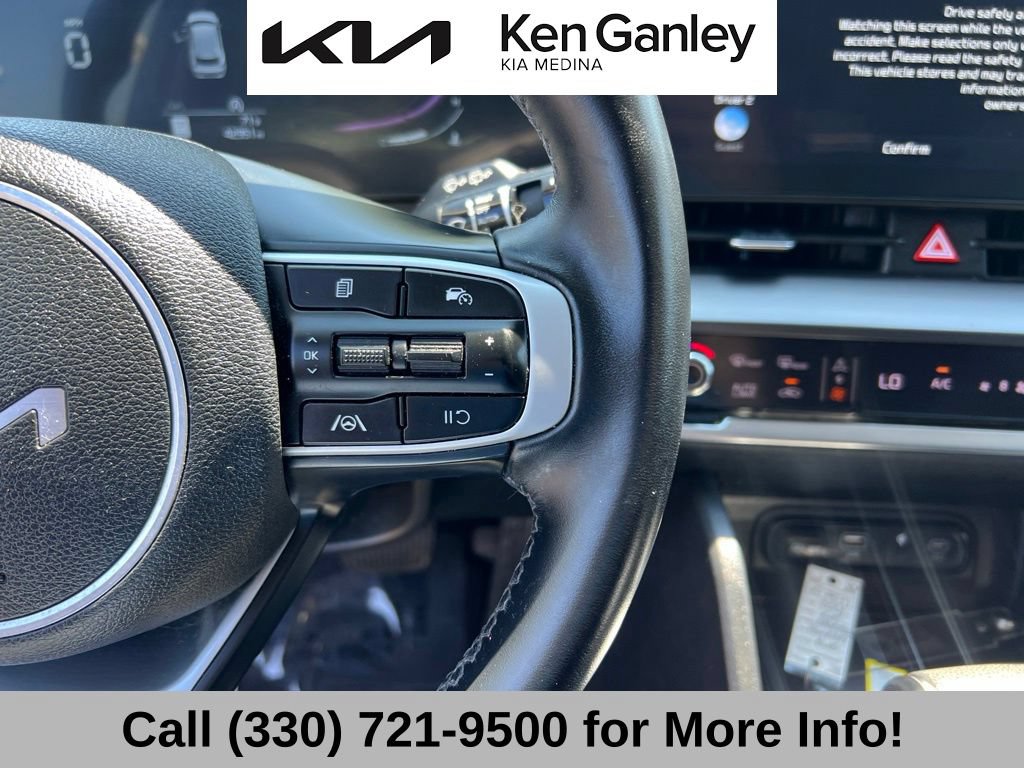 Certified 2024 Kia Sportage EX FWD image 32