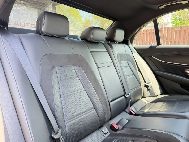Used 2018 Mercedes-Benz E 43 AMG 4MATIC Sedan image 27