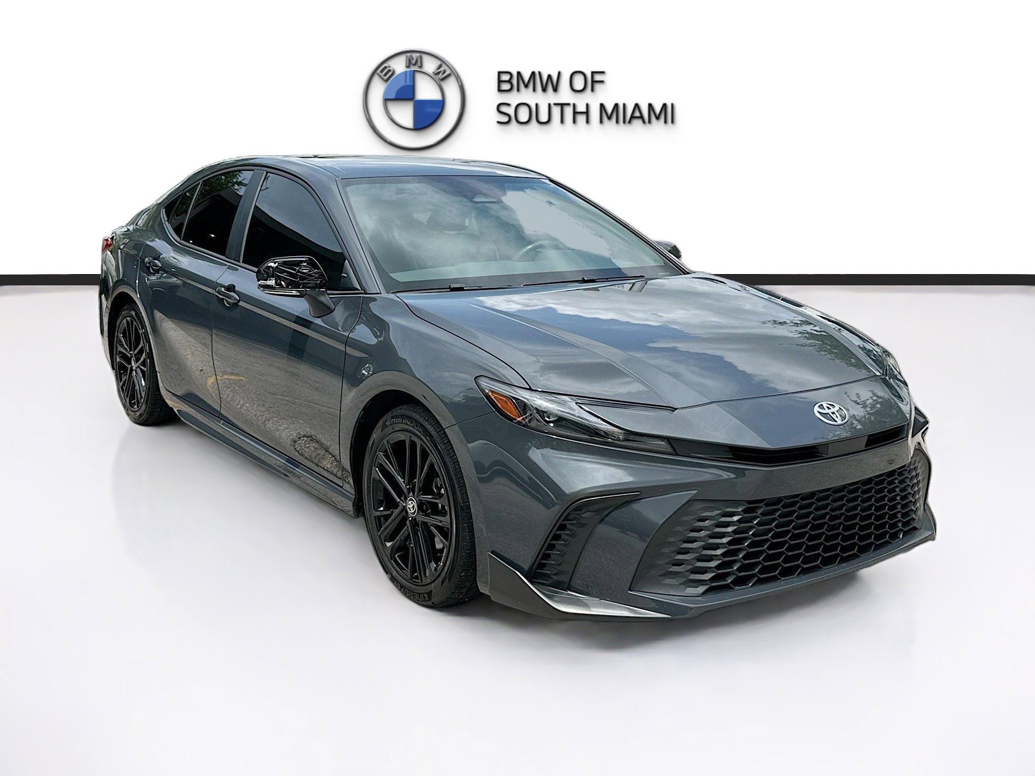 Used 2025 Toyota Camry SE w/ Convenience Package