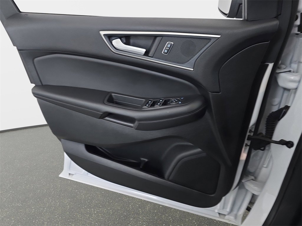 Used 2024 Ford Edge SEL image 27