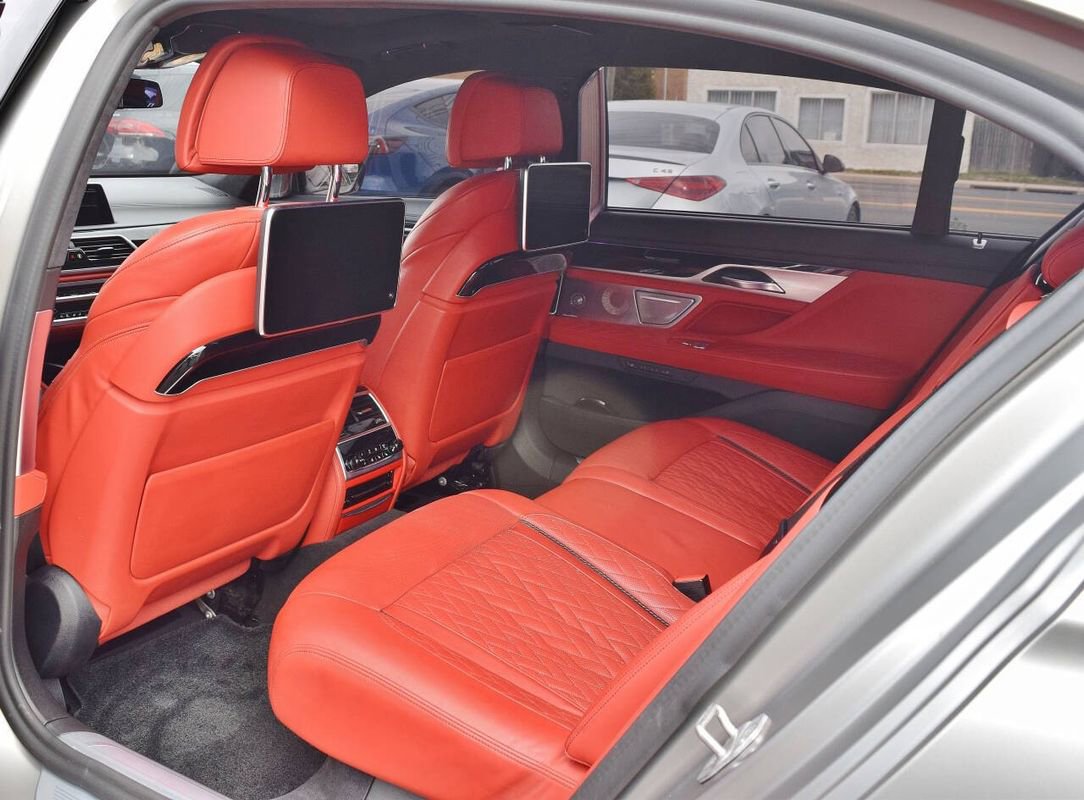 Used 2022 BMW M760i xDrive w/ Luxury Rear Seating Package image 56