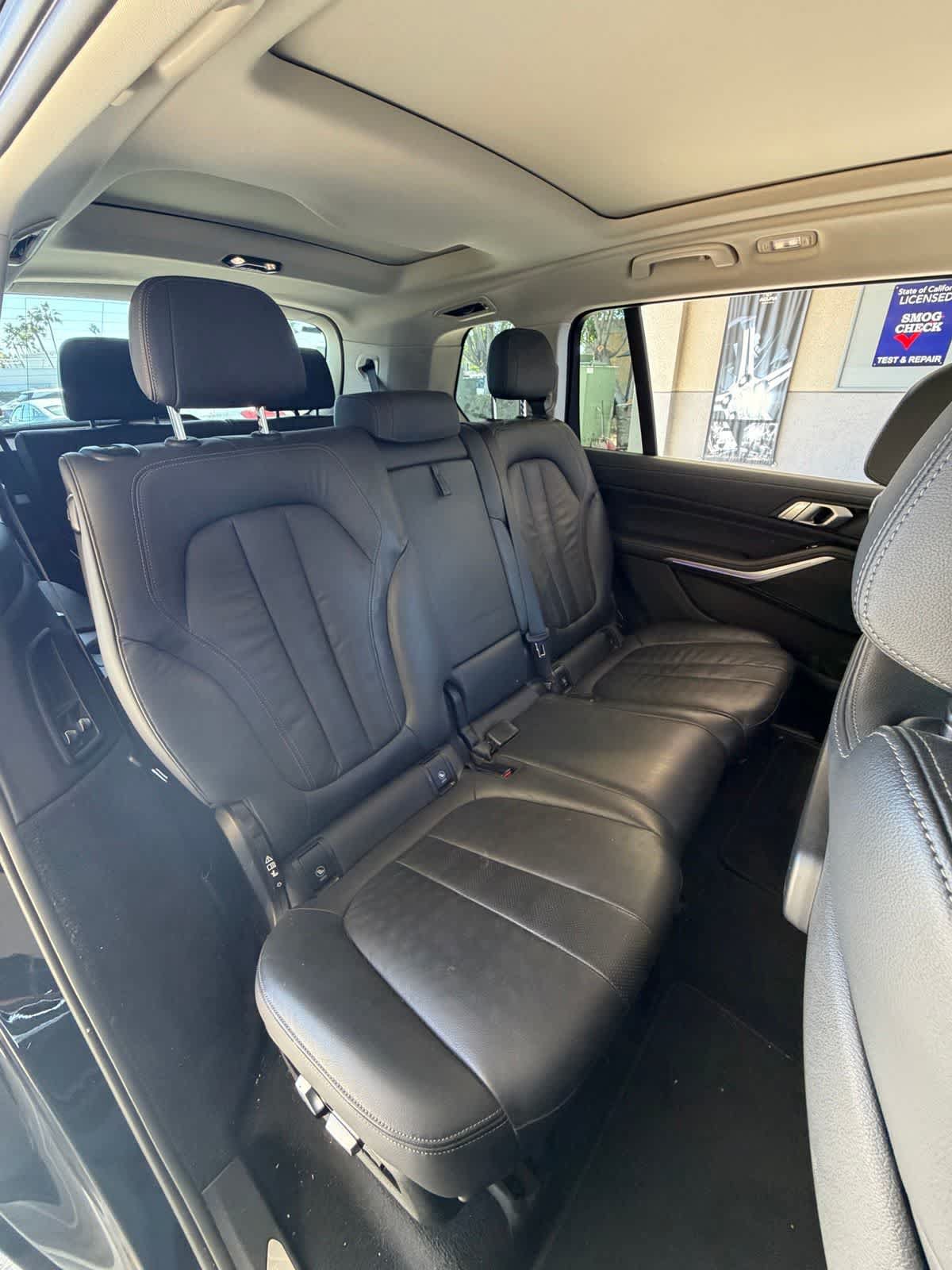 Used 2022 BMW X7 xDrive40i w/ Parking Assistance Package AWD/4WD image 12