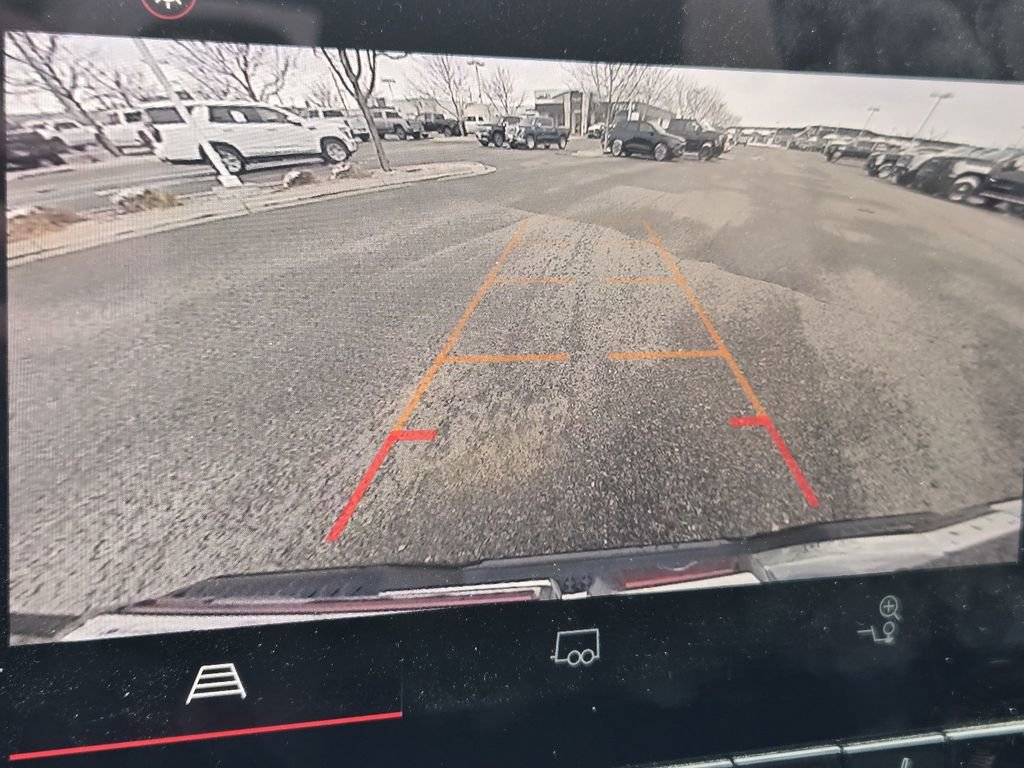 Used 2024 GMC Canyon AT4 w/ Canyon Safety Plus Package image 7