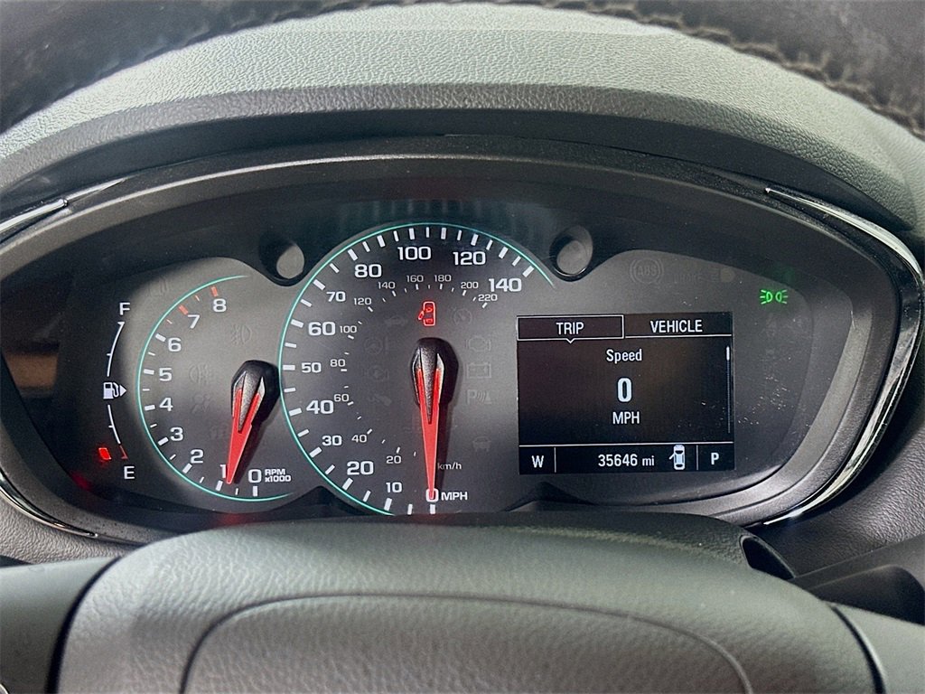 Used 2022 Chevrolet Trax LT w/ Midnight Edition image 24