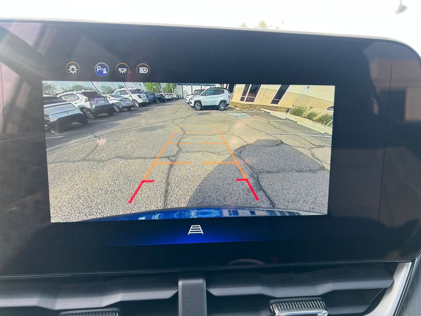 Used 2025 Chevrolet Equinox LT image 17