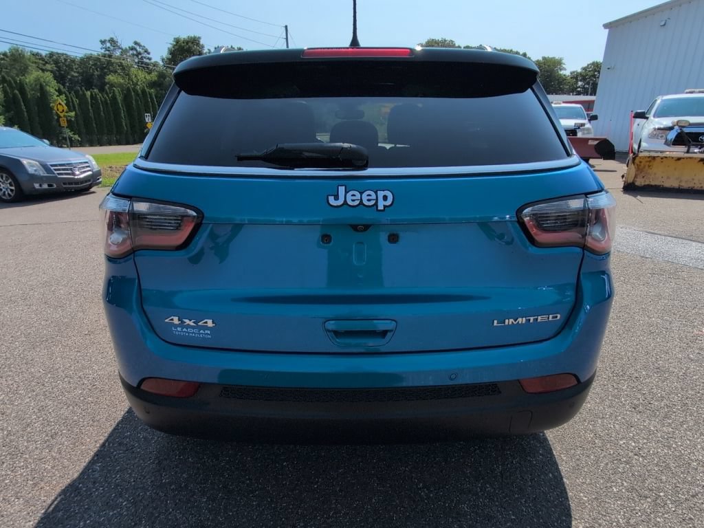 Used 2017 Jeep Compass Limited AWD/4WD image 6