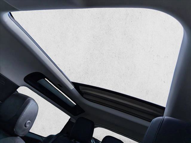 Used 2021 Land Rover Defender 90 S image 16