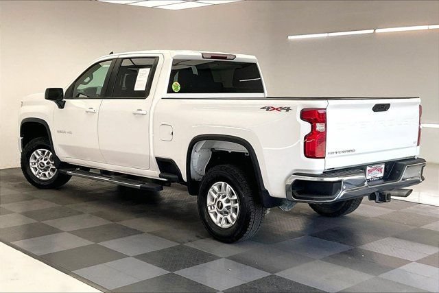 Used 2022 Chevrolet Silverado 2500 LT AWD/4WD image 10