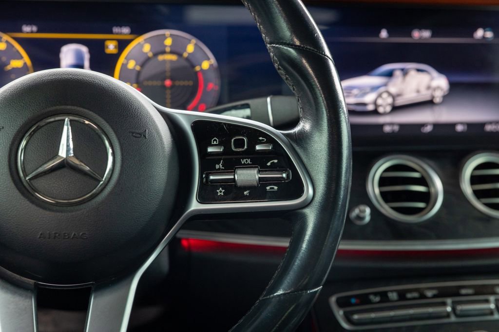 Used 2020 Mercedes-Benz E 350 Sedan image 32