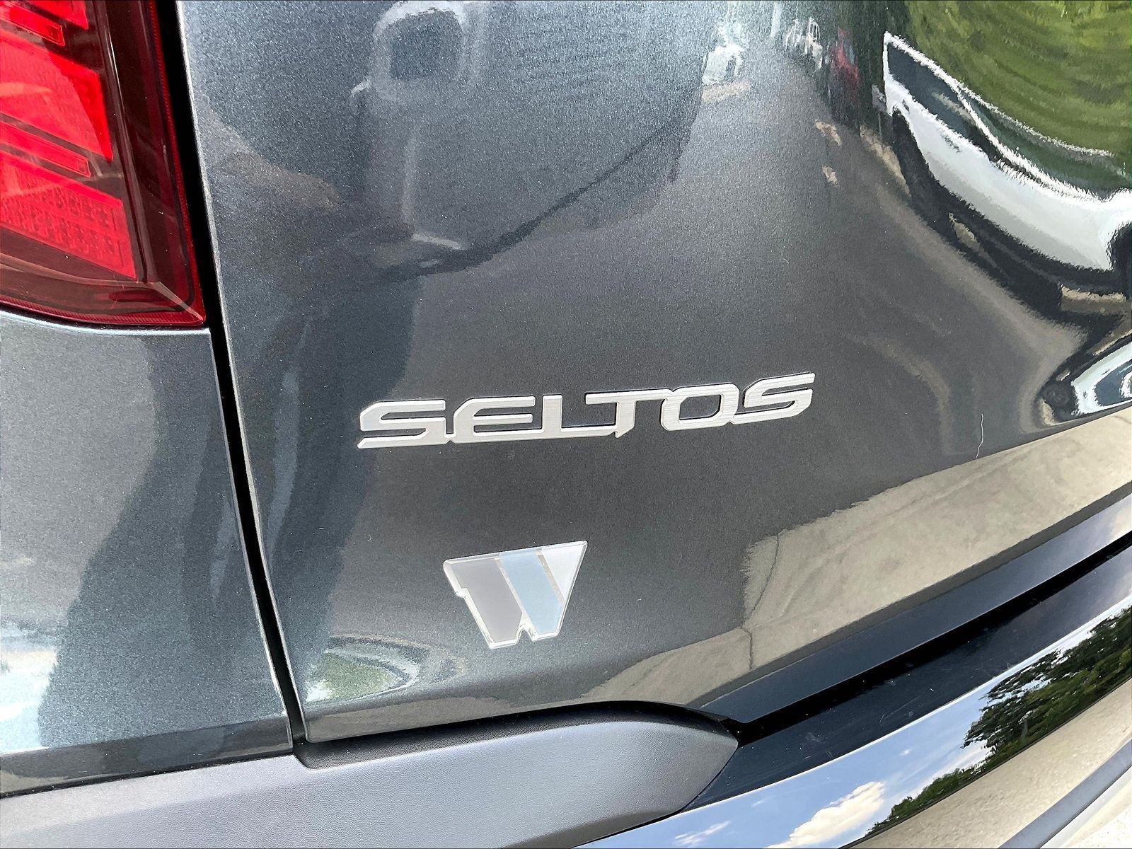Used 2024 Kia Seltos S AWD/4WD image 23