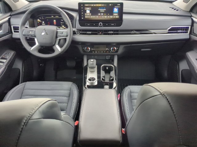 New 2026 Mitsubishi Outlander SE FWD image 16