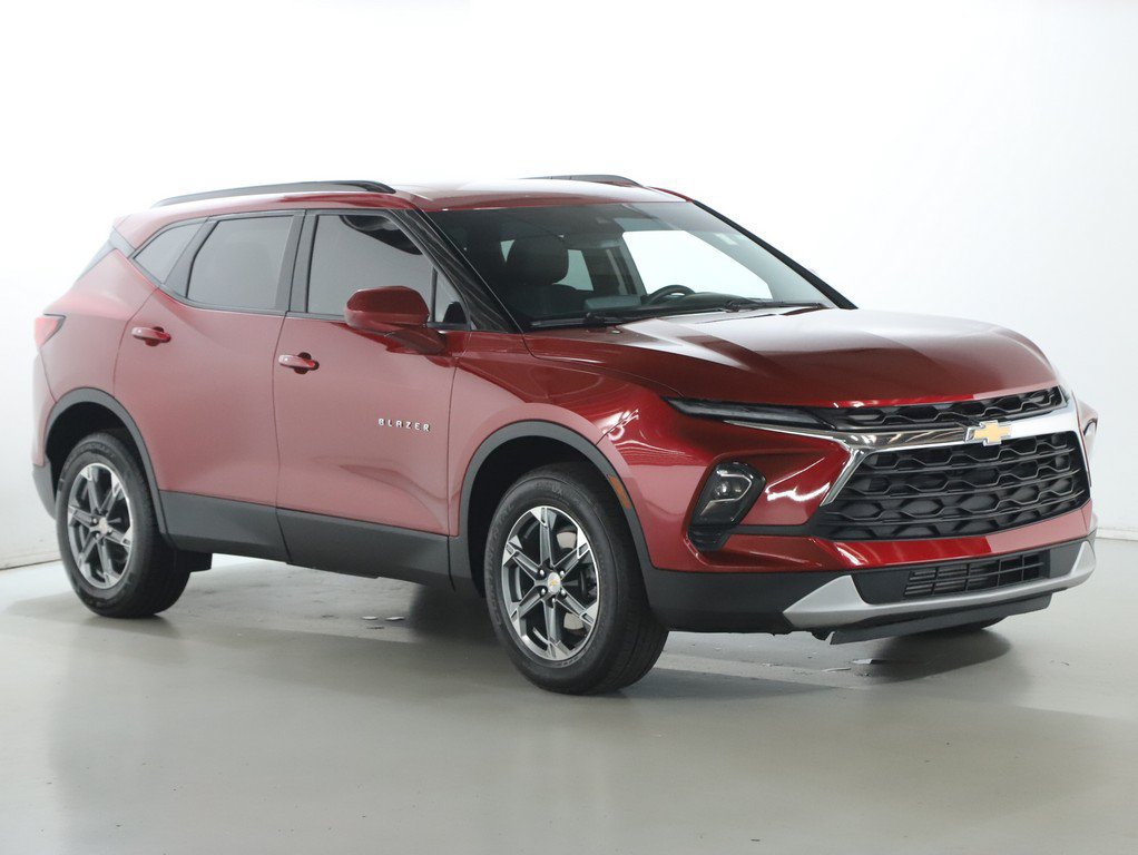 Used 2024 Chevrolet Blazer LT w/ Convenience Package FWD image 9