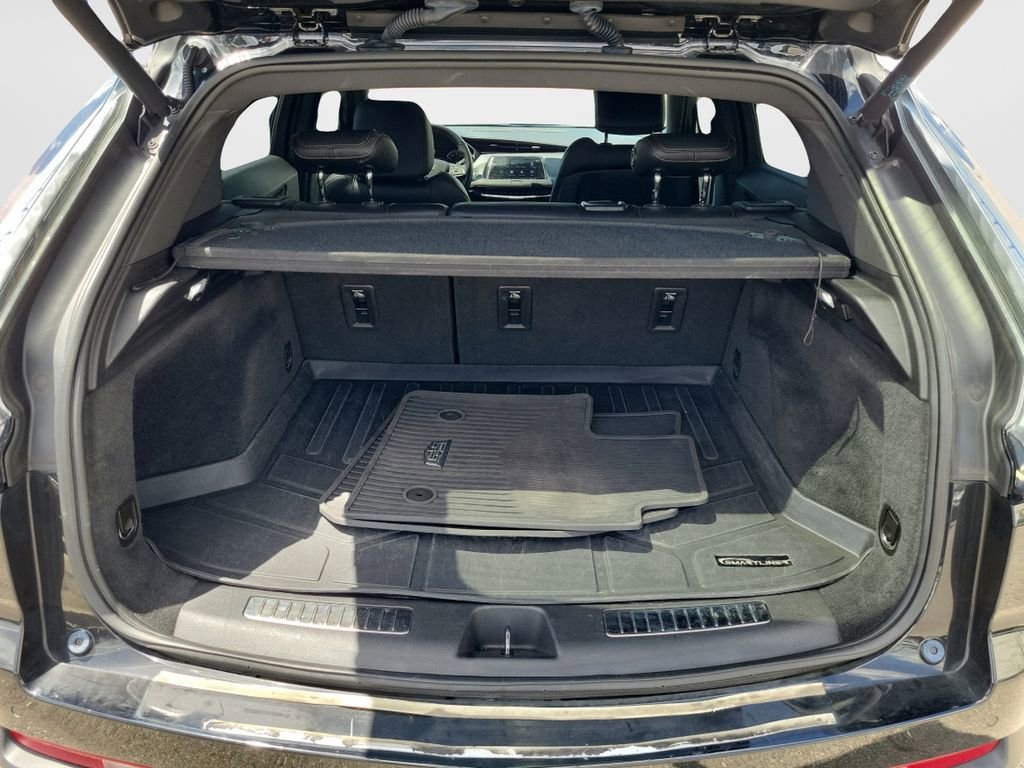 Used 2019 Cadillac XT4 Sport w/ Cold Weather Package image 12