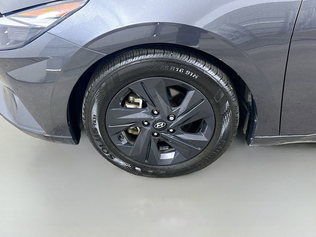 Used 2023 Hyundai Elantra SEL w/ Cargo Package image 8