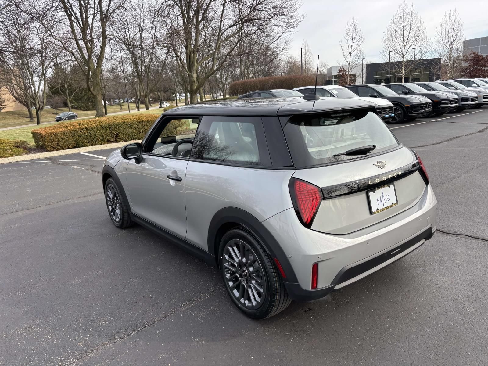 New 2026 MINI Cooper 2-Door Hardtop FWD image 5