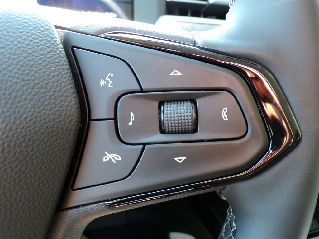 New 2027 Chevrolet Bolt RS FWD image 28