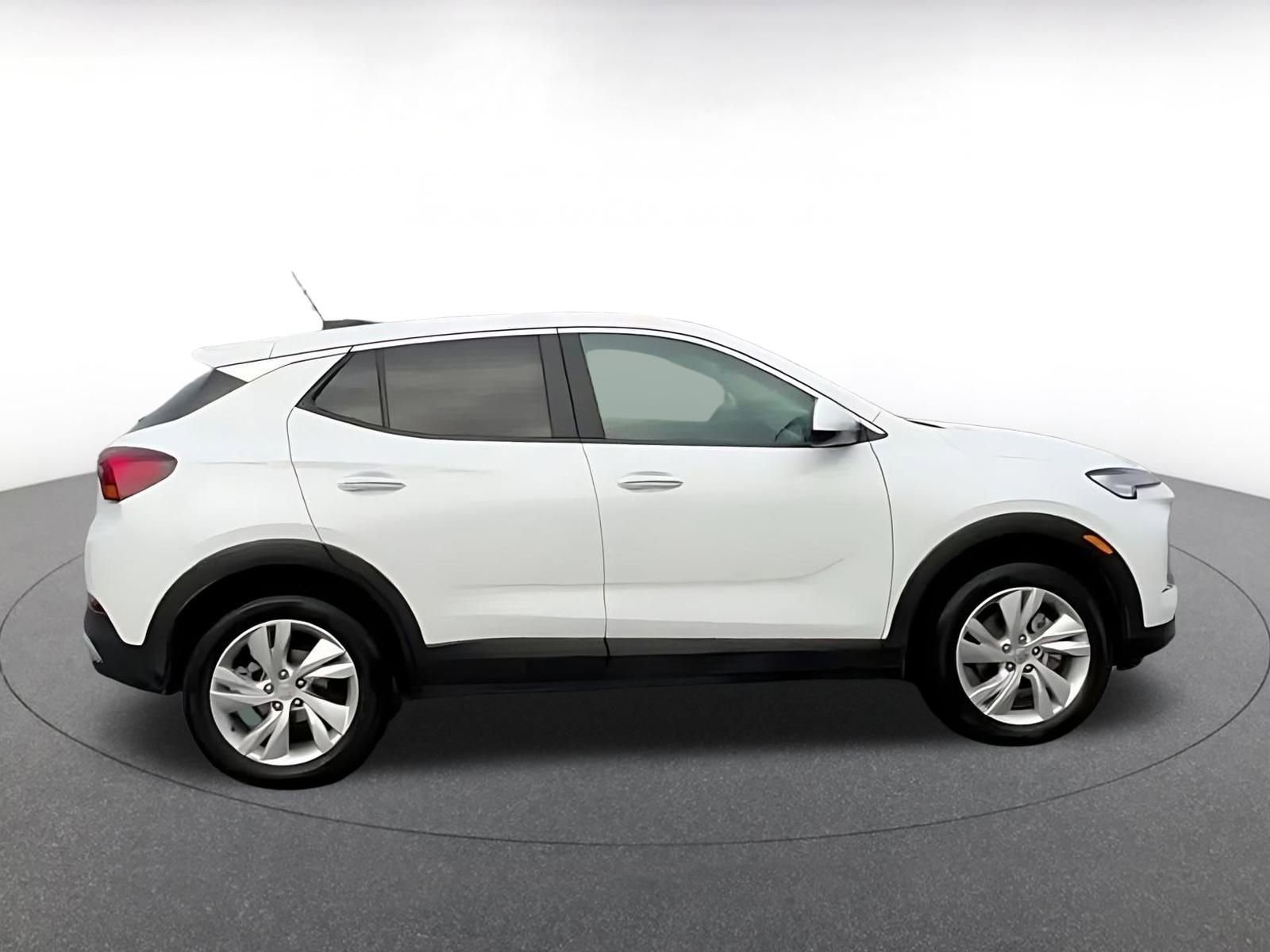 Used 2025 Buick Encore GX Preferred image 16