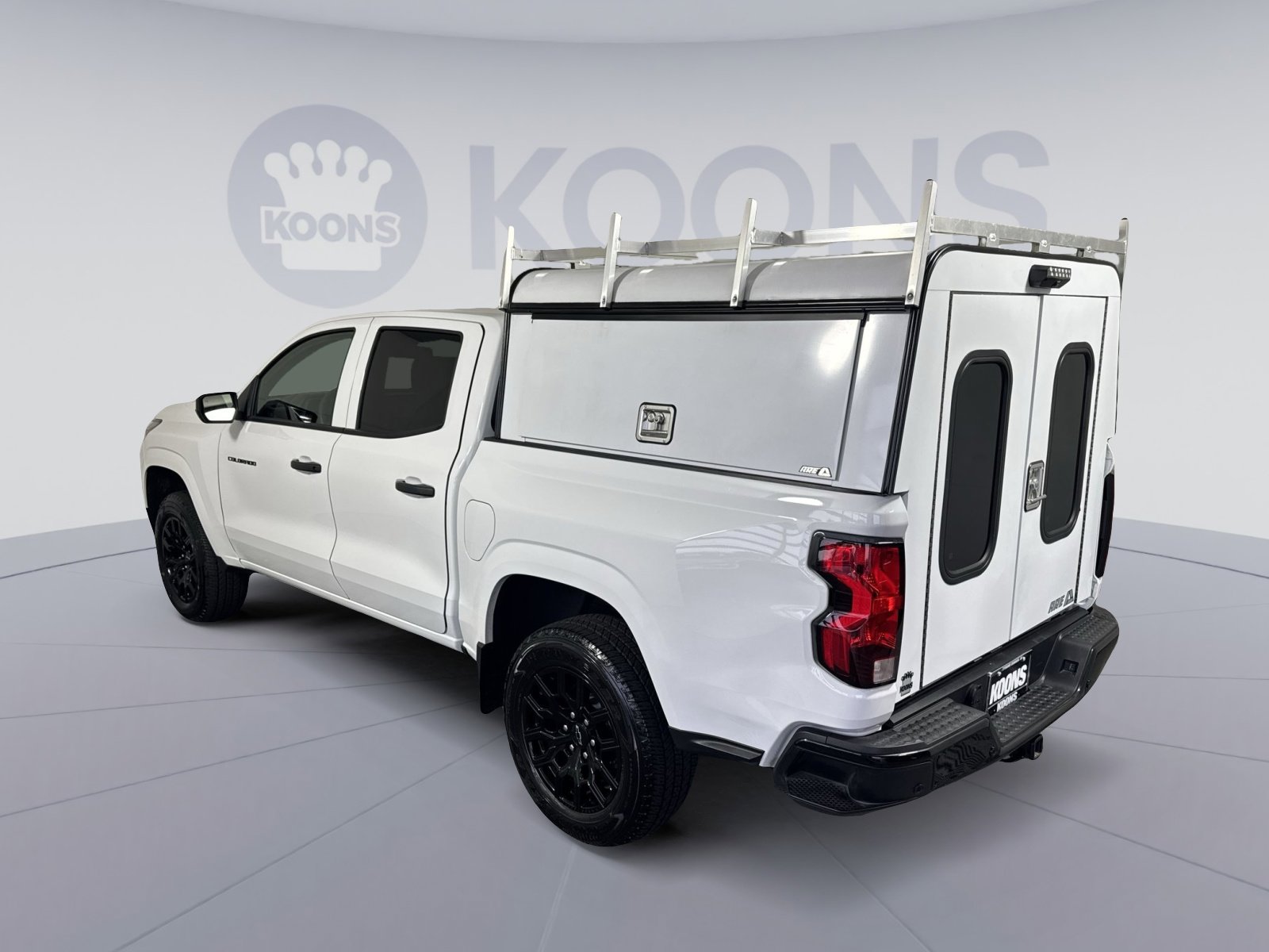 Used 2025 Chevrolet Colorado W/T w/ WT Custom Package image 4