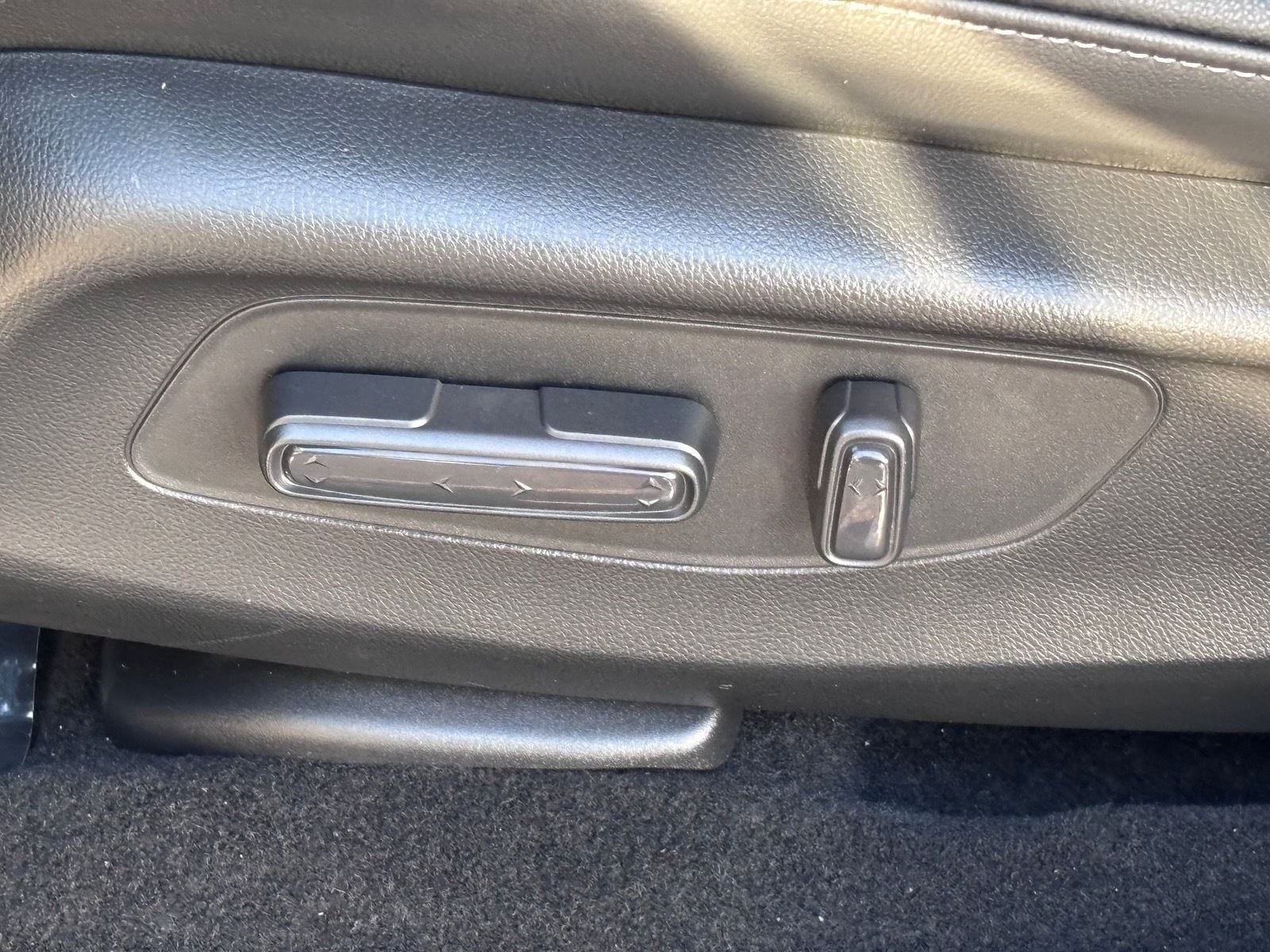 Certified 2024 Honda HR-V EX-L image 19