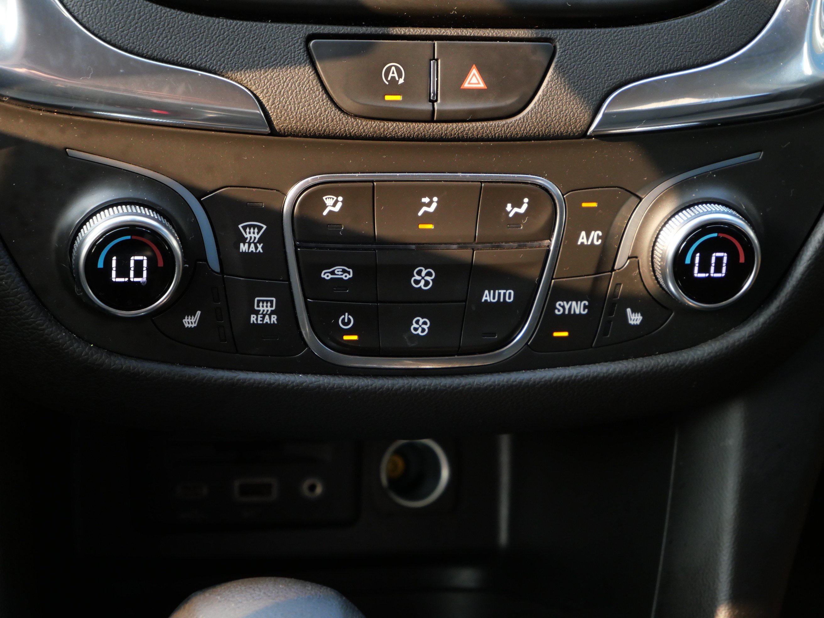 Certified 2023 Chevrolet Equinox LT FWD image 16