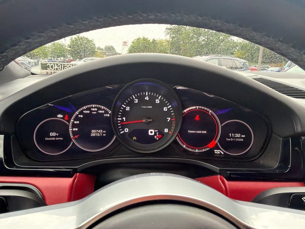 Used 2021 Porsche Cayenne Coupe AWD/4WD image 26
