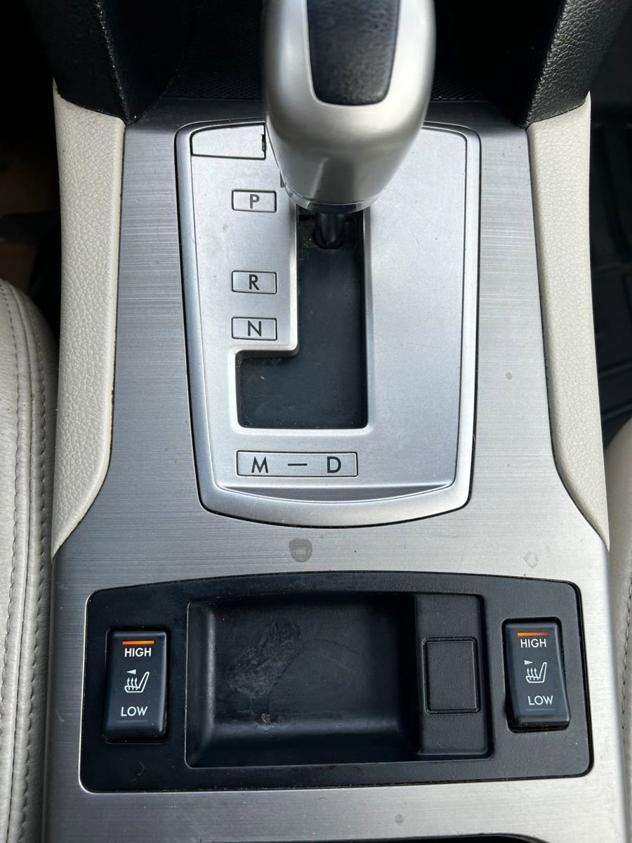 Used 2011 Subaru Legacy 2.5i Limited image 18