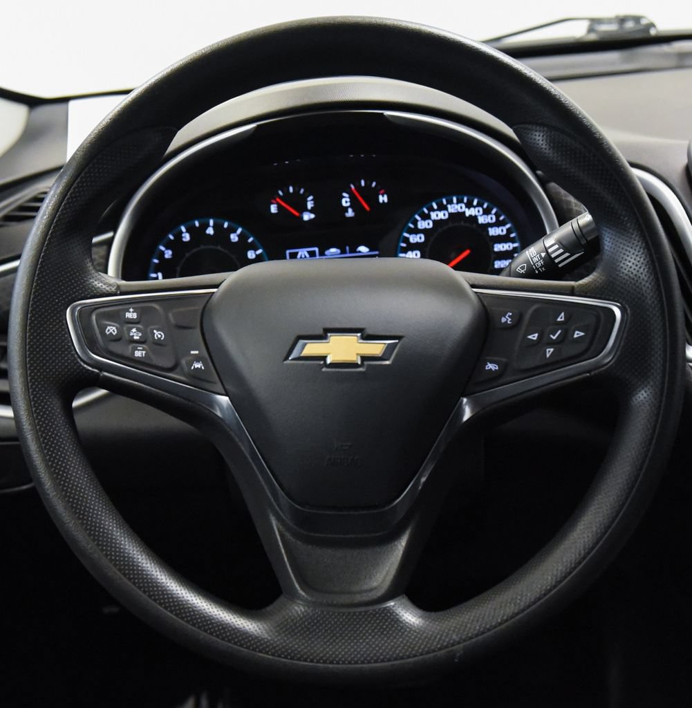 Used 2023 Chevrolet Malibu LT FWD image 30