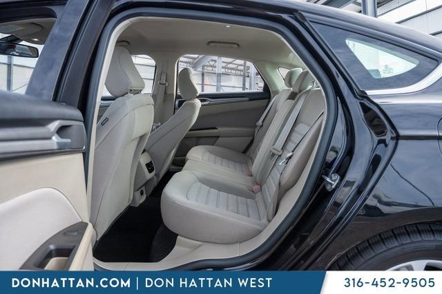 Used 2020 Ford Fusion SE w/ Fleet SE Value Package image 21