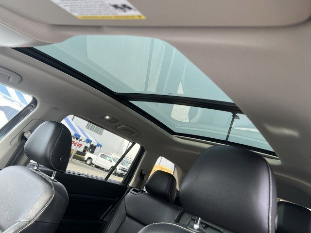 Used 2021 Volkswagen Atlas SE w/ Panoramic Sunroof Package image 18