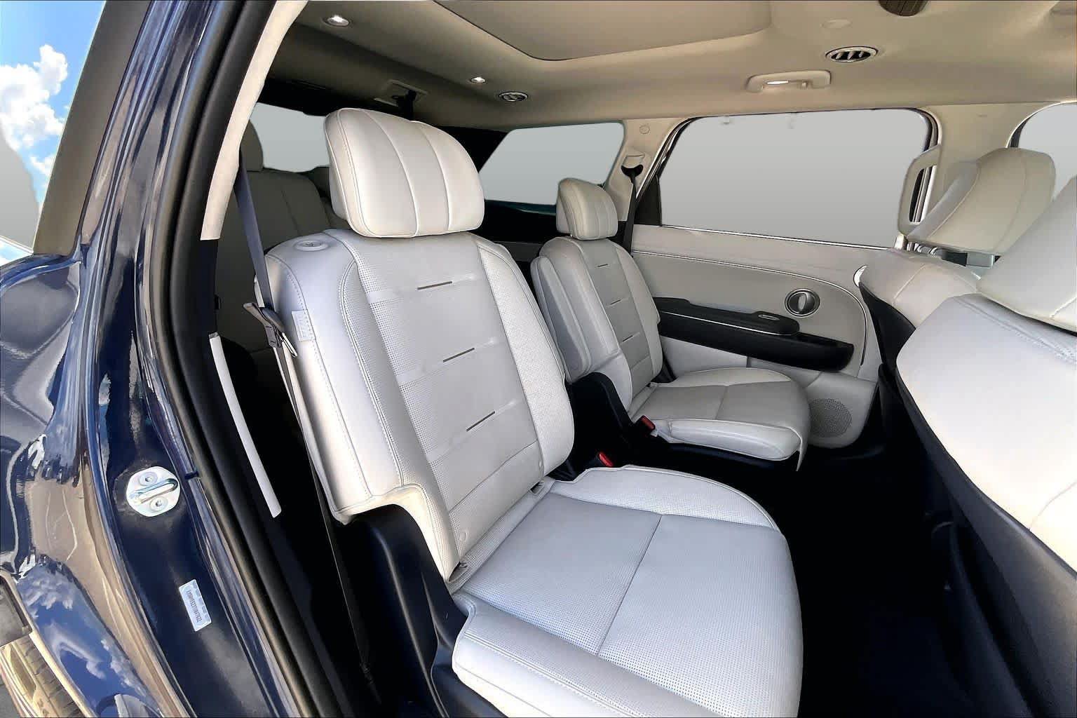 Certified 2026 Hyundai Palisade Calligraphy FWD image 37