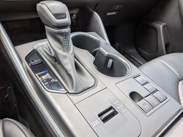 Used 2023 Toyota Highlander XLE FWD image 11