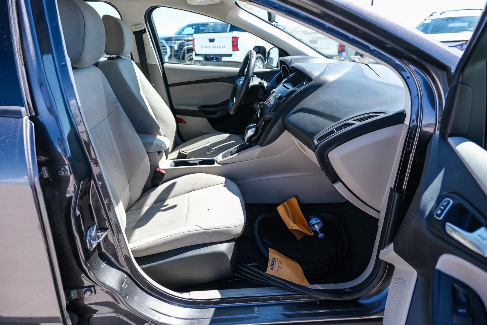 Used 2015 Ford Focus SE FWD image 18