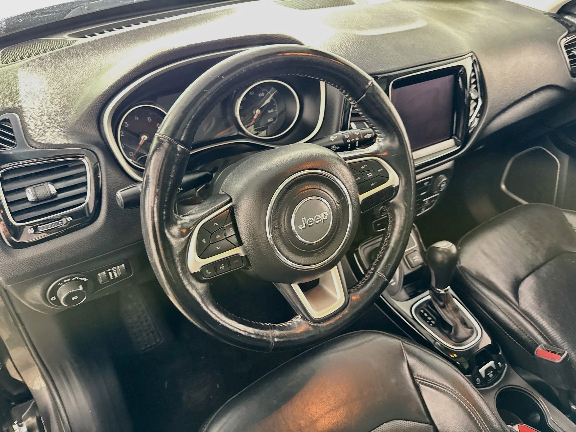 Used 2019 Jeep Compass Limited AWD/4WD image 13