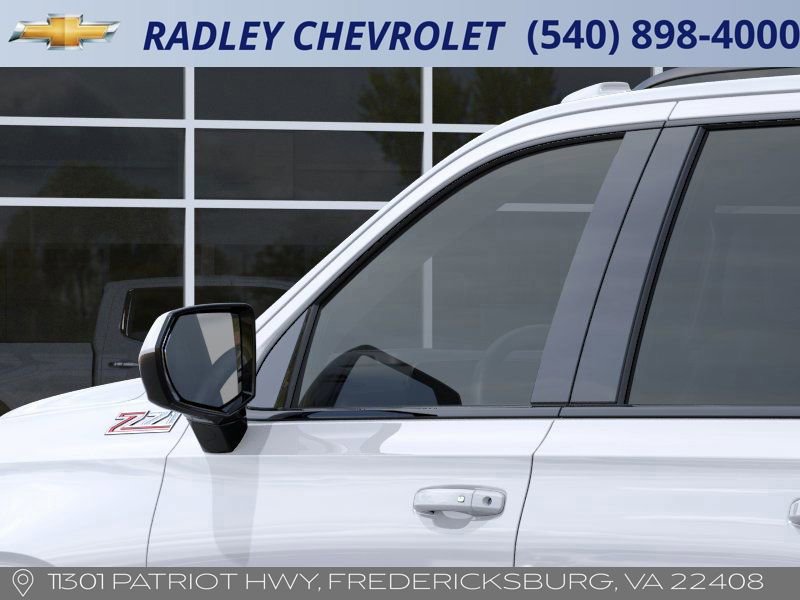 New 2026 Chevrolet Suburban Z71 image 12